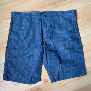 Banana republic Bermuda denim blue print shorts